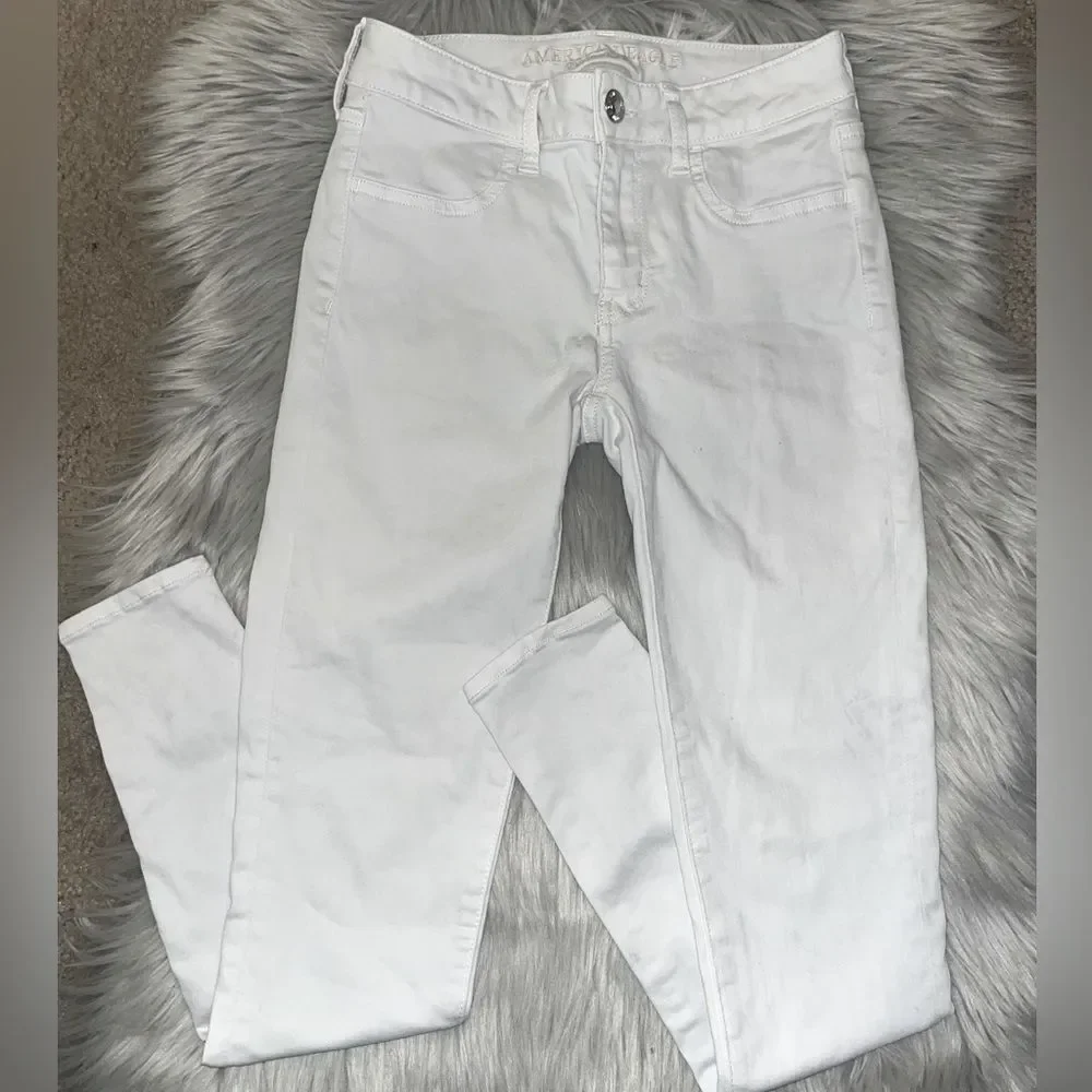 American Eagle White NE(X)T Level Stretch X Jeggings
